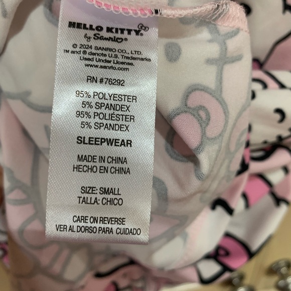 Hello Kitty, sleep shirt - Picture 3 of 3